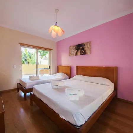 C15 - The Patio Do Convento *