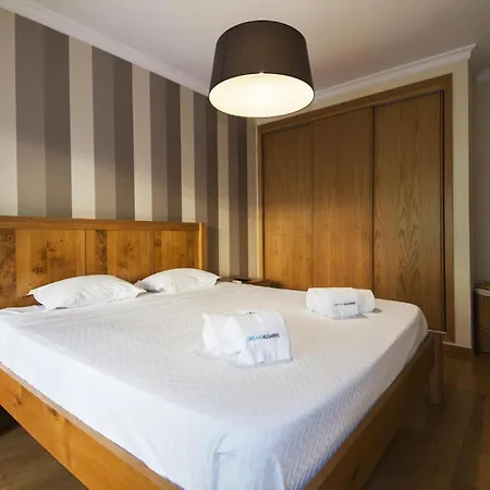 C15 - The Patio Do Convento *