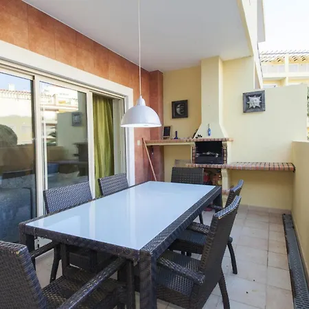 C15 - The Patio Do Convento