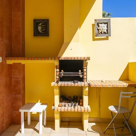 C15 - The Patio Do Convento